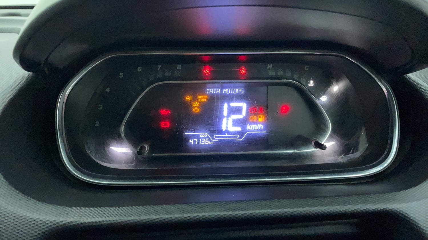 Used 2021 Tata Tiago XZ Petrol Manual interior CLUSTERMETER VIEW