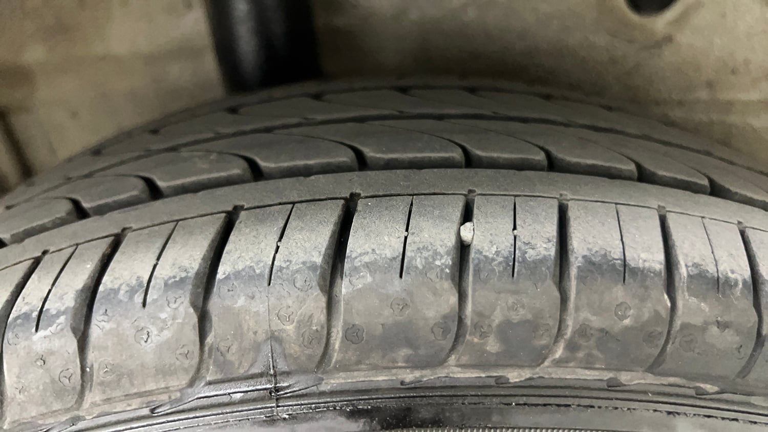 Used 2019 Maruti Suzuki Celerio ZXi AMT Petrol Automatic tyres RIGHT REAR TYRE TREAD VIEW