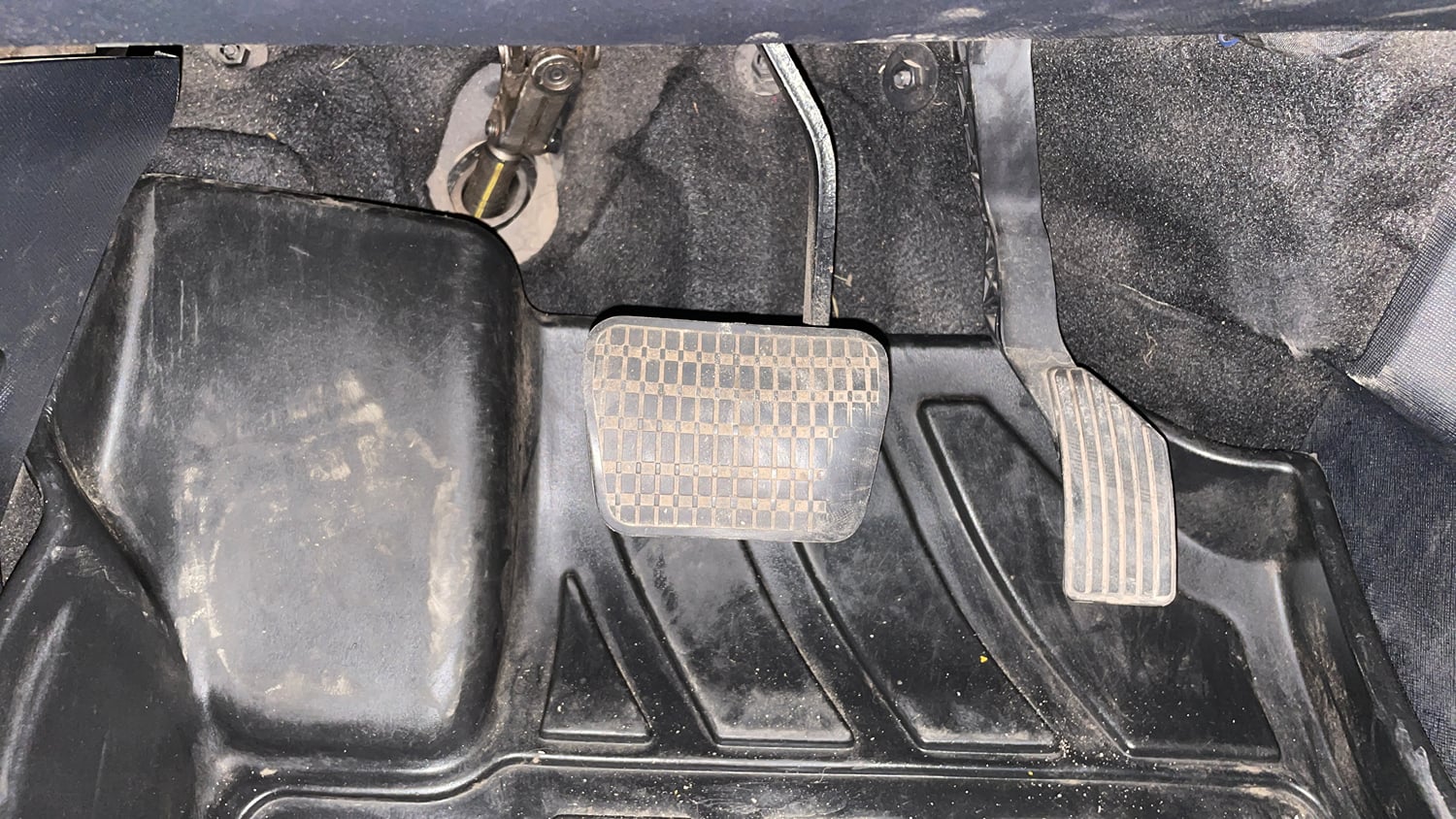 Used 2022 Tata Nexon XZA Plus (Premium) Dark Edition Petrol Automatic interior PEDALS VIEW