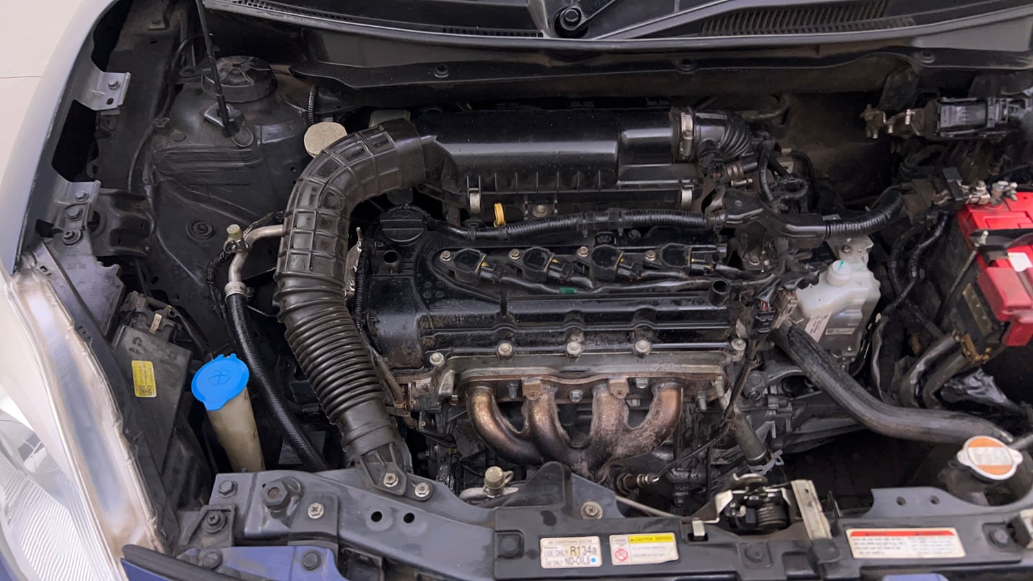 Used 2017 Maruti Suzuki Dzire VXi AMT Petrol Automatic engine ENGINE RIGHT SIDE VIEW