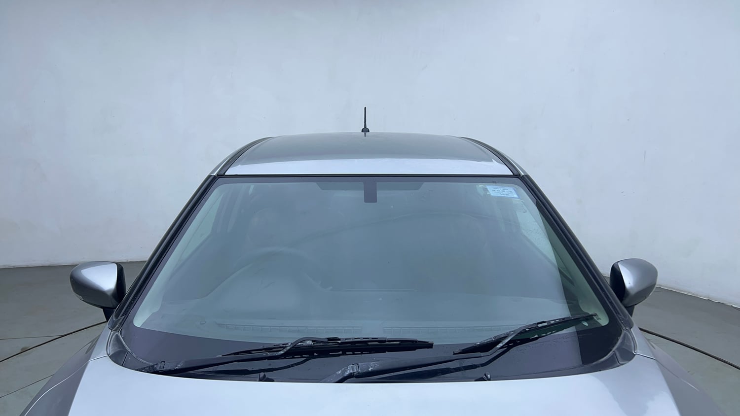 Used 2018 Maruti Suzuki Baleno Alpha 1.2 Petrol Manual exterior FRONT WINDSHIELD VIEW