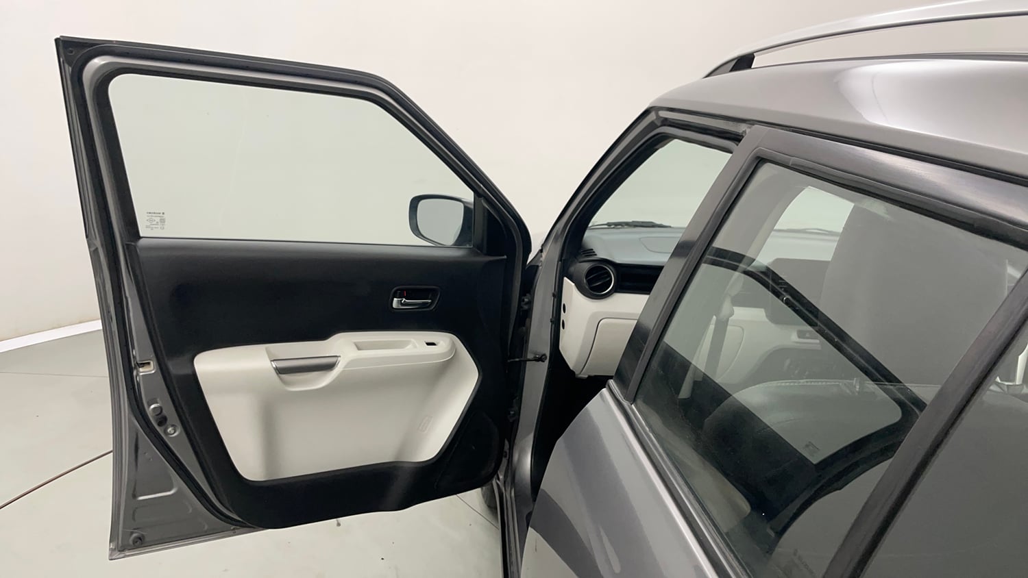 Used 2022 Maruti Suzuki Ignis Delta 1.2 MT Petrol Manual interior LEFT FRONT DOOR OPEN VIEW