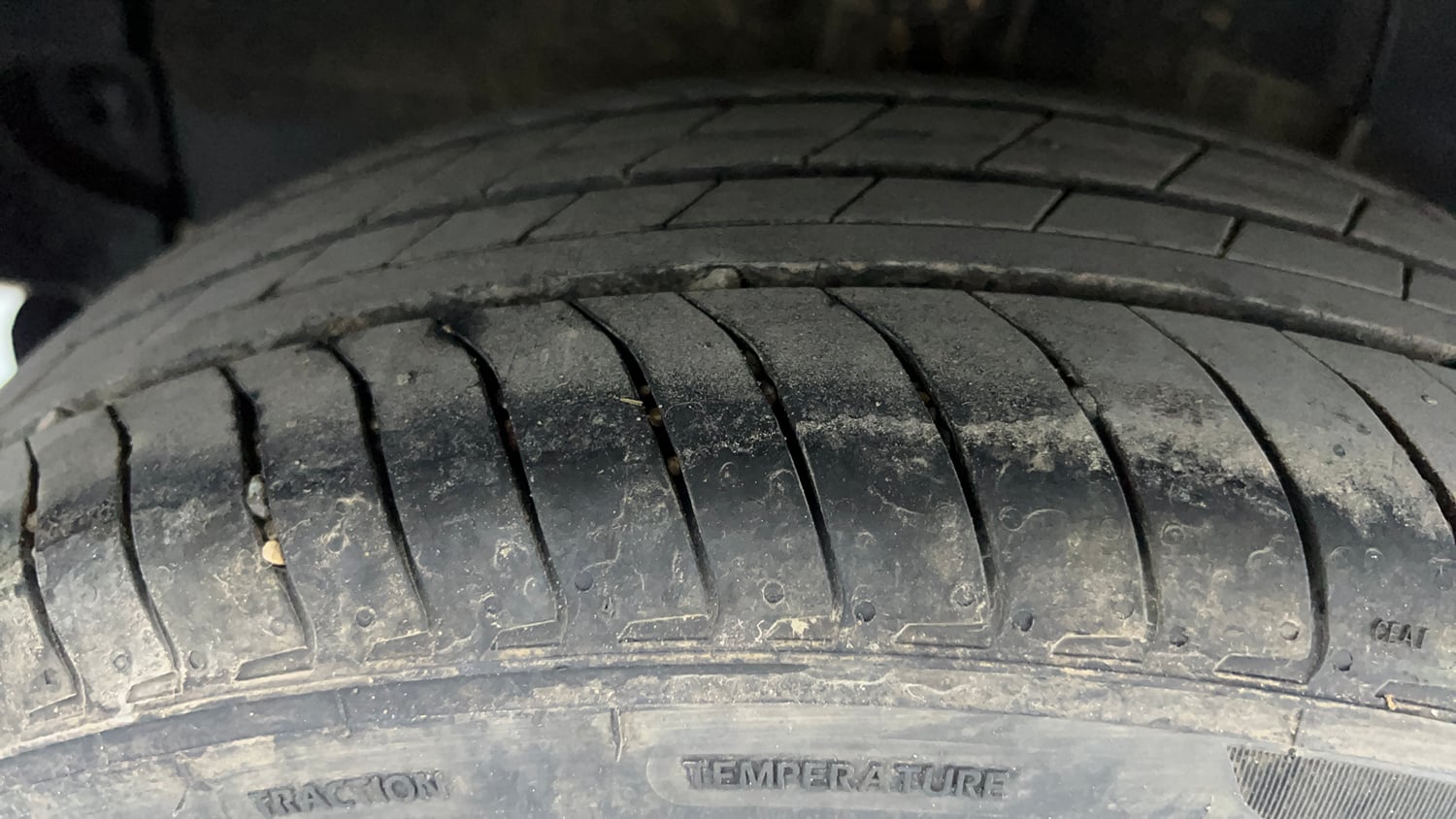 Used 2023 Hyundai Exter SX (O) 1.2 AMT Petrol Automatic tyres RIGHT REAR TYRE TREAD VIEW