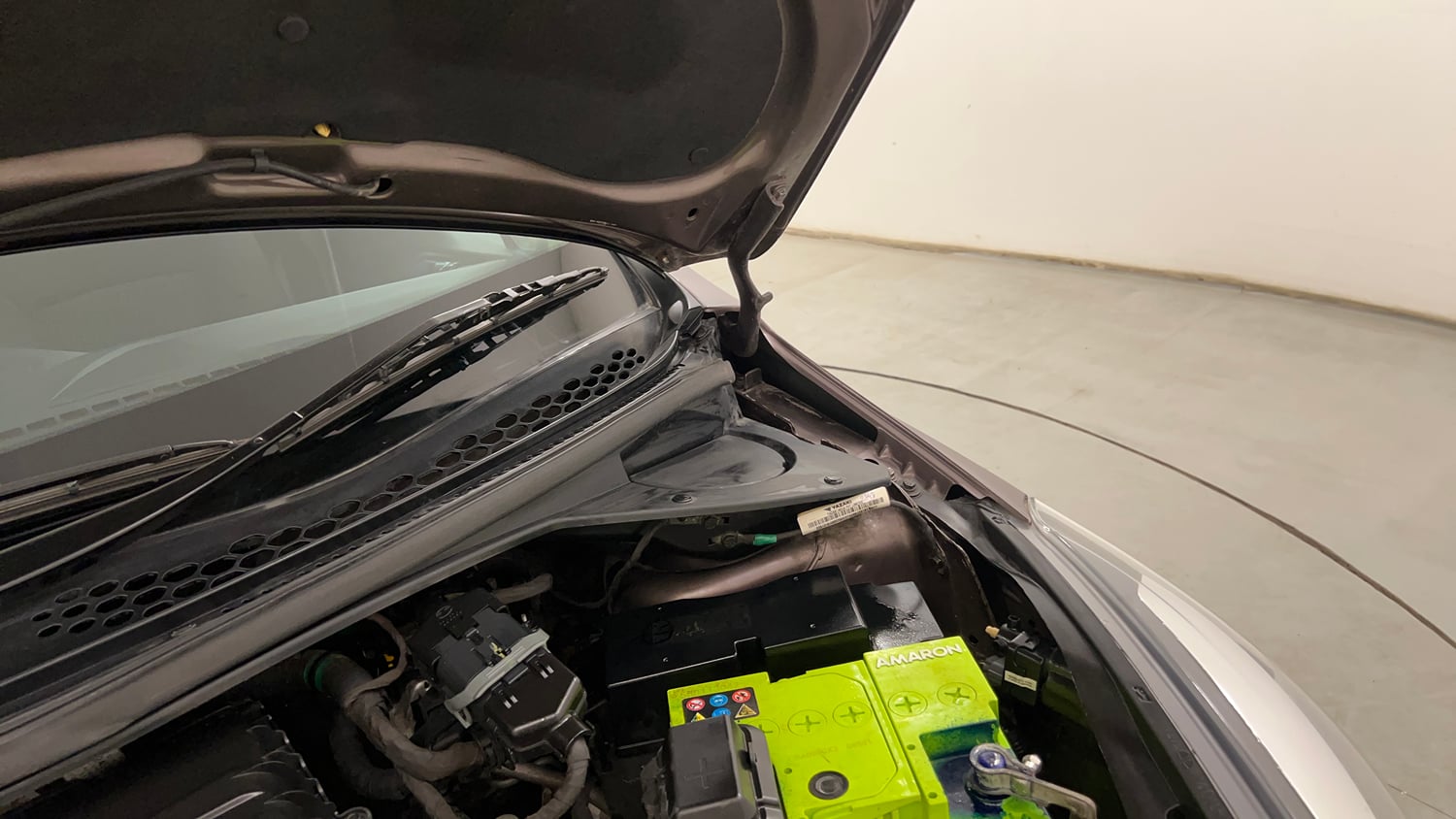 Used 2018 Tata Tigor Revotron XZA Petrol Automatic engine ENGINE LEFT SIDE HINGE & APRON VIEW