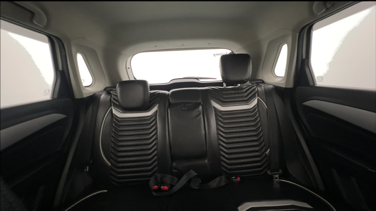 Used 2021 maruti-suzuki Vitara Brezza ZXi Petrol Manual interior REAR SEAT CONDITION VIEW