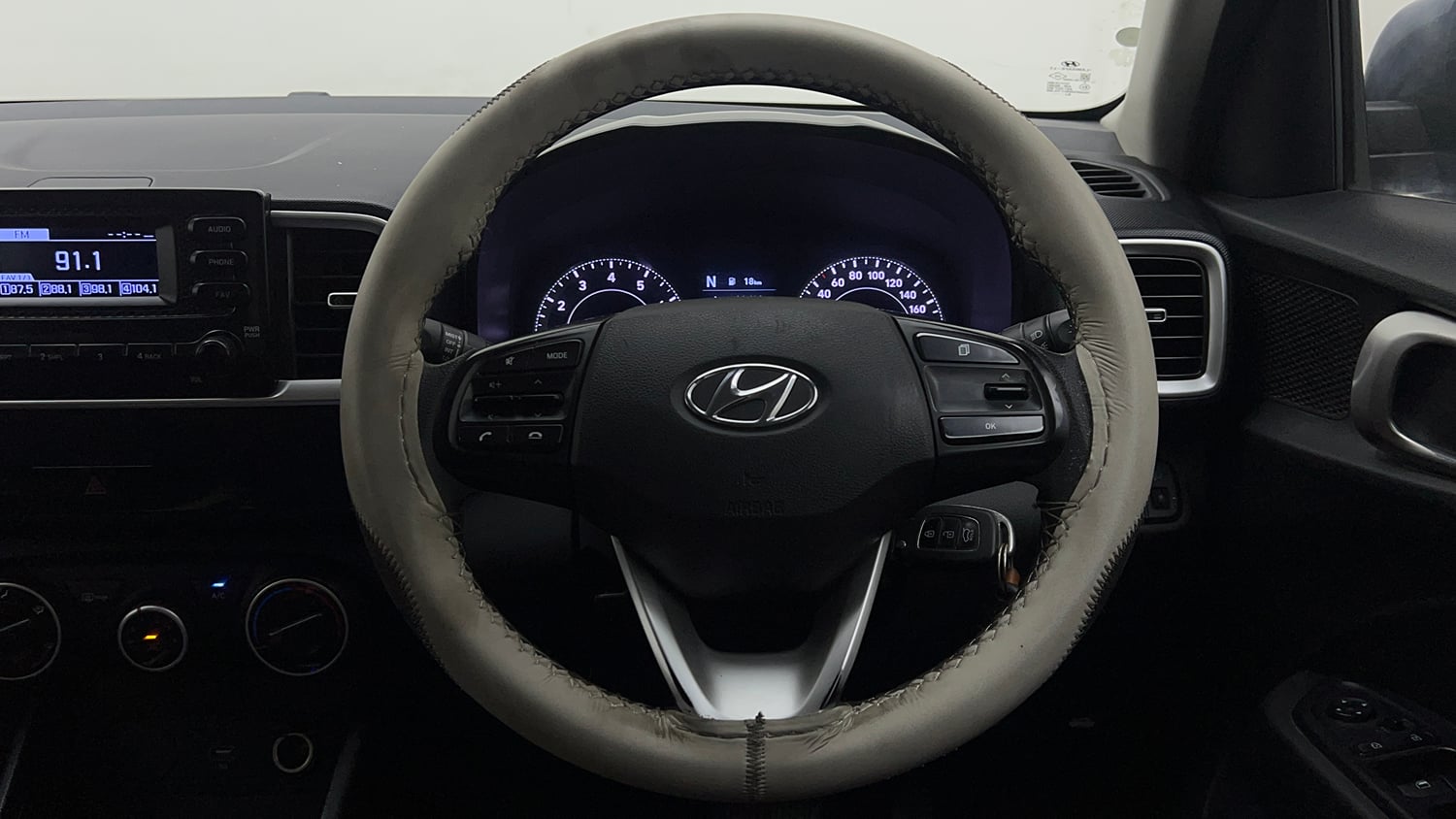 Used 2019 hyundai Venue S 1.0 AT Turbo Petrol Petrol Automatic interior STEERING VIEW