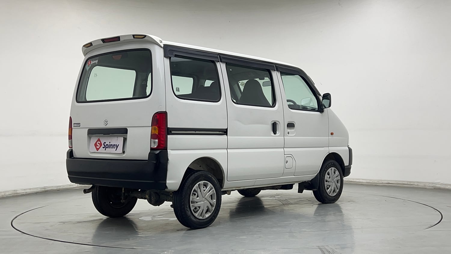 Used 2024 Maruti Suzuki Eeco 5 STR AC (O) CNG Cng Manual exterior RIGHT REAR CORNER VIEW