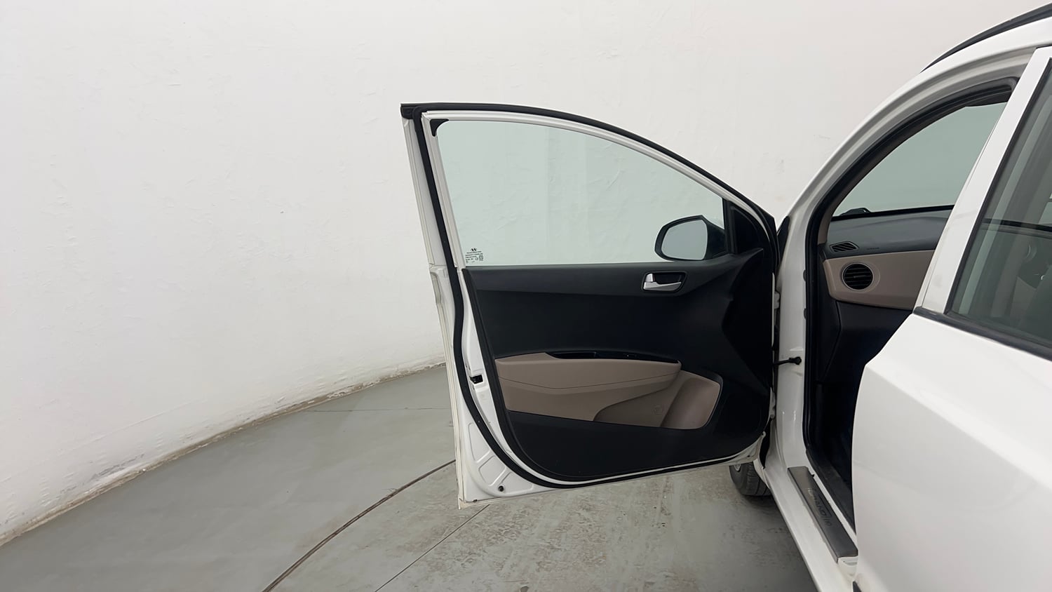 Used 2018 Hyundai Grand i10 Sportz (O) AT 1.2 Kappa VTVT Petrol Automatic interior LEFT FRONT DOOR OPEN VIEW