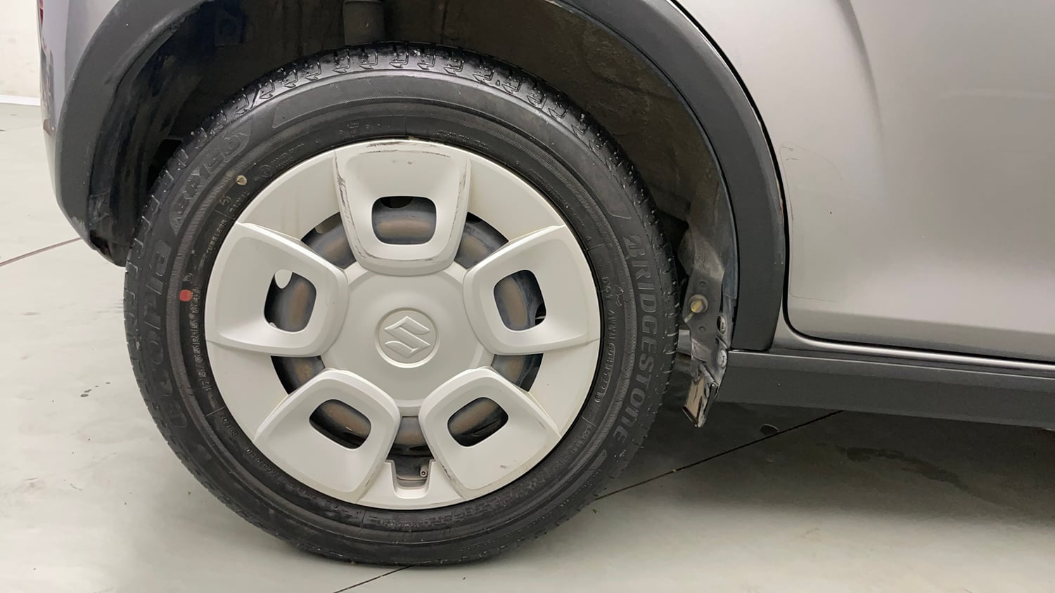 Used 2022 Maruti Suzuki Ignis Delta 1.2 MT Petrol Manual tyres RIGHT REAR TYRE RIM VIEW