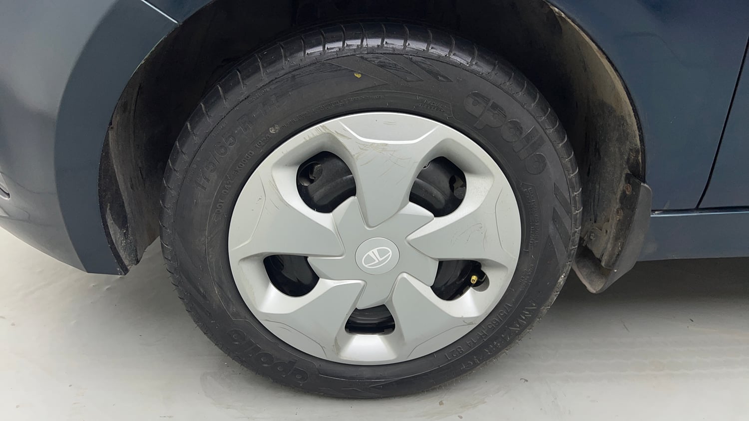 Used 2024 Tata Tiago EV XT Medium Range Electric Automatic tyres LEFT FRONT TYRE RIM VIEW