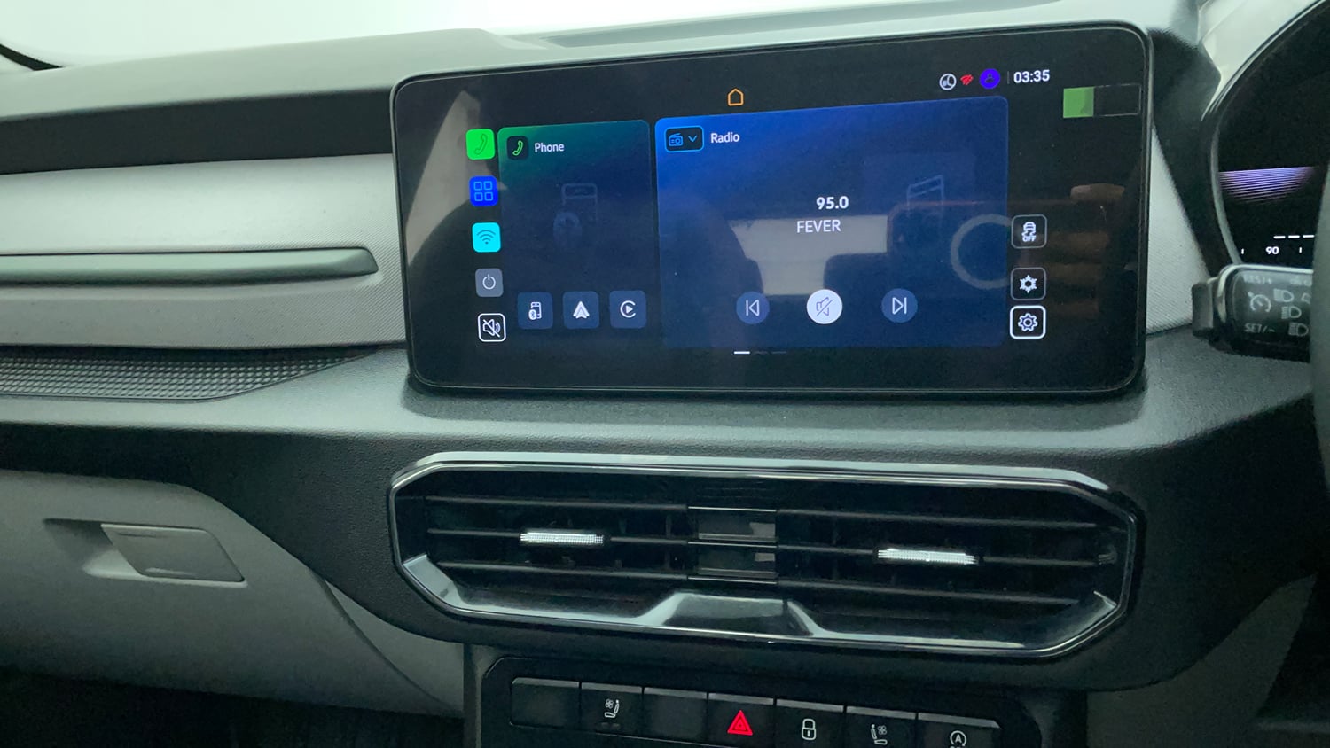 Used 2026 Skoda Kylaq Prestige+ 1.0 TSI AT Petrol Automatic interior MUSIC SYSTEM & AC CONTROL VIEW