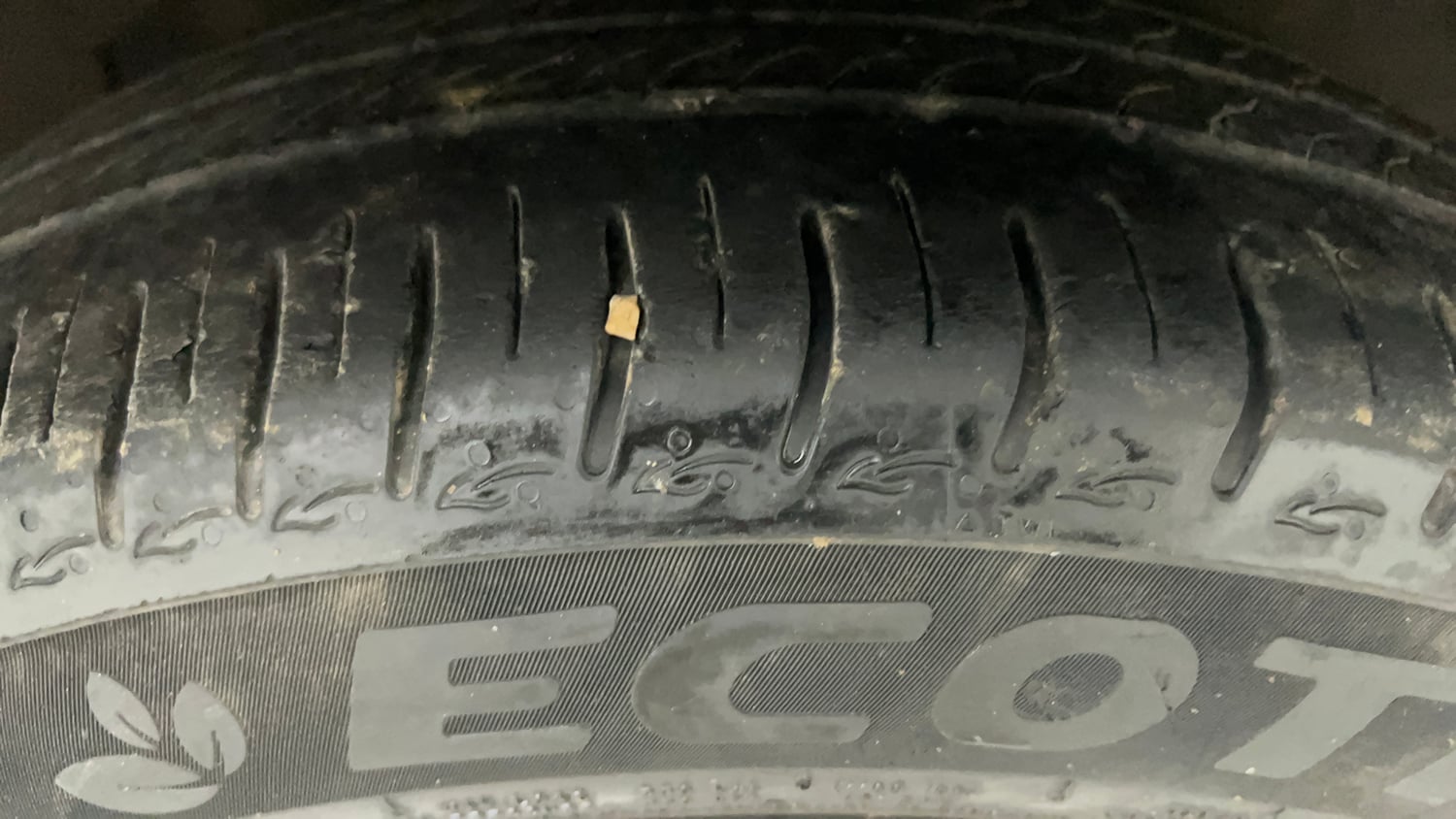 Used 2024 Tata Altroz XM Petrol Petrol Manual tyres RIGHT FRONT TYRE TREAD VIEW
