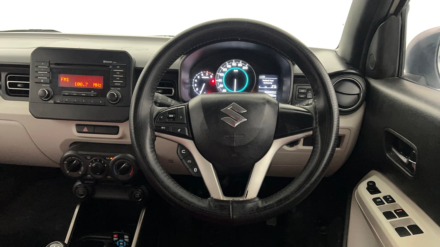 Used 2017 Maruti Suzuki Ignis Zeta 1.2 MT Petrol Manual interior STEERING VIEW
