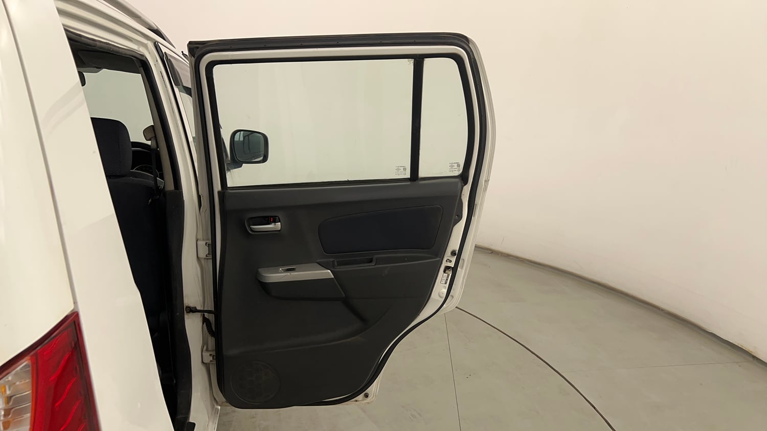 Used 2012 Maruti Suzuki Wagon R 1.0 VXi Petrol Manual interior RIGHT REAR DOOR OPEN VIEW