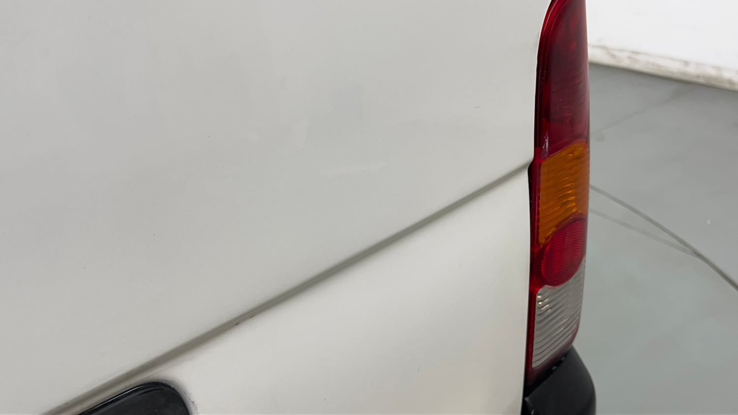 Used 2022 Maruti Suzuki Eeco 5 STR AC (O) Petrol Manual dents MINOR SCRATCH