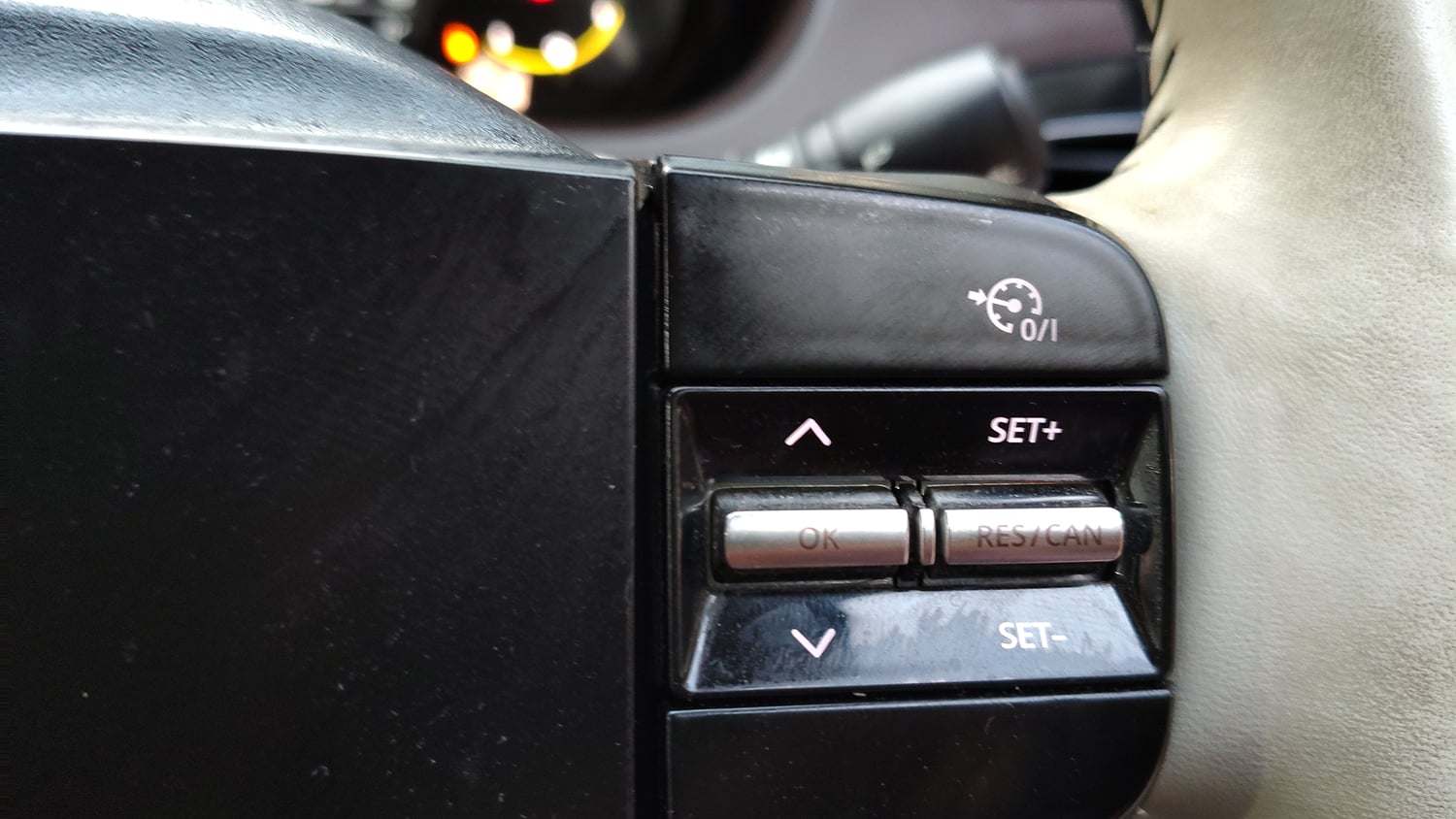 Used 2025 Tata Tigor XZ Plus LUX Petrol Manual top_features Cruise control