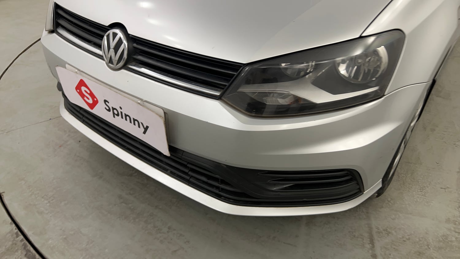 Used 2018 Volkswagen Ameo Comfortline 1.2L (P) Petrol Manual dents MINOR SCRATCH