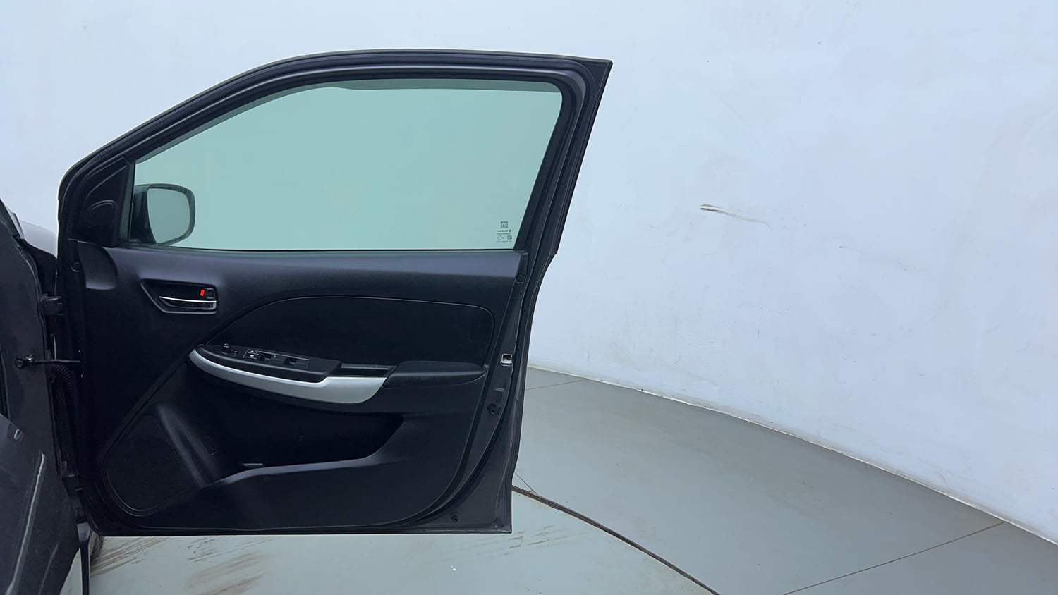 Used 2016 Maruti Suzuki Baleno Alpha 1.2 Petrol Manual interior RIGHT FRONT DOOR OPEN VIEW