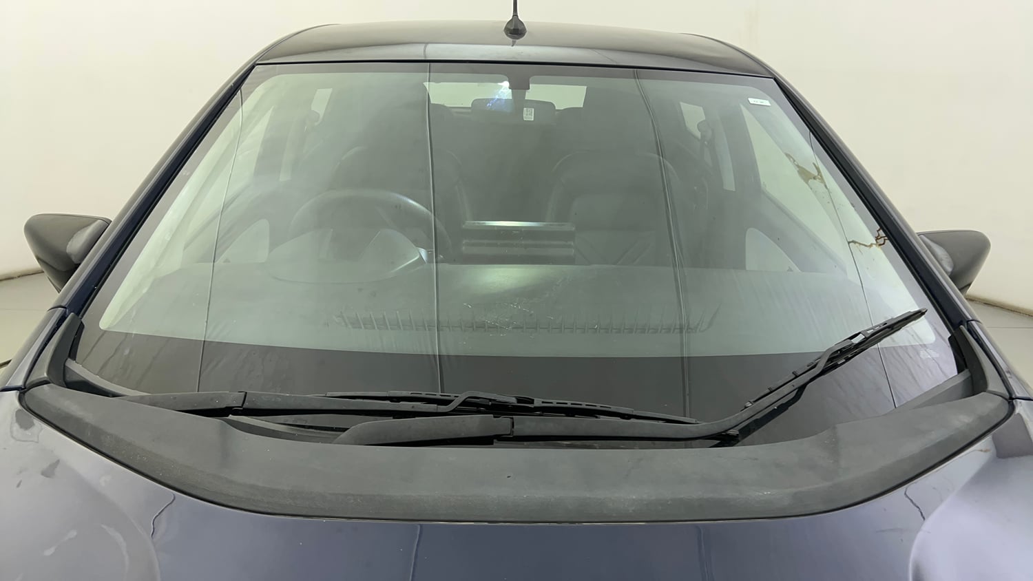 Used 2024 Tata Altroz XM Petrol Petrol Manual exterior FRONT WINDSHIELD VIEW