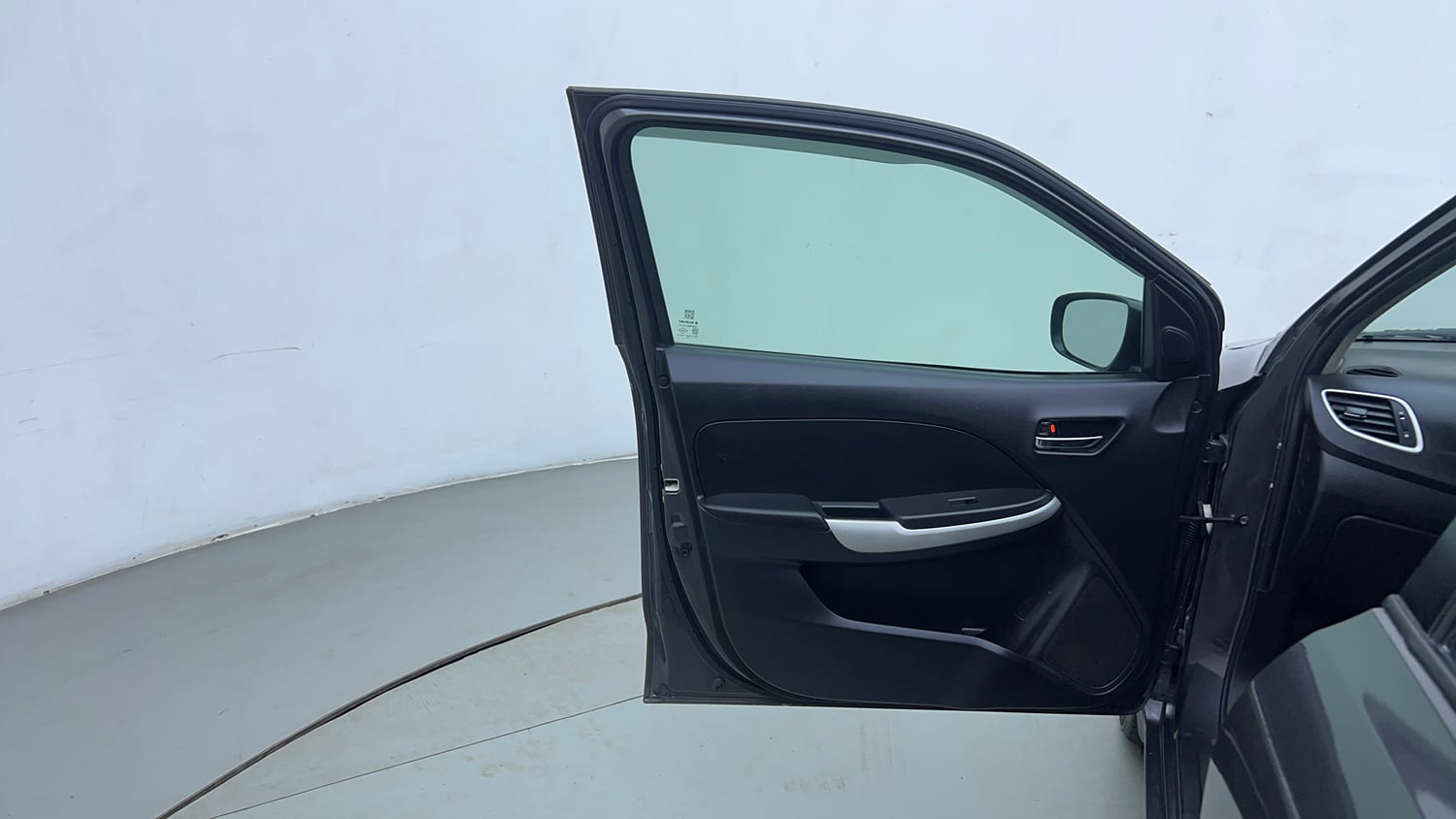 Used 2016 Maruti Suzuki Baleno Alpha 1.2 Petrol Manual interior LEFT FRONT DOOR OPEN VIEW