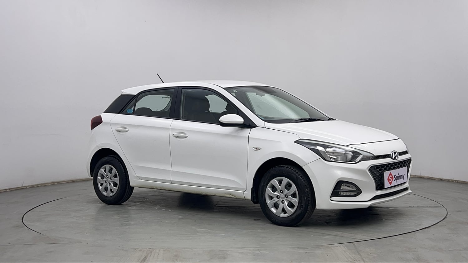Used 2019 Hyundai Elite i20 Magna Plus 1.2 Petrol Manual exterior RIGHT FRONT CORNER VIEW