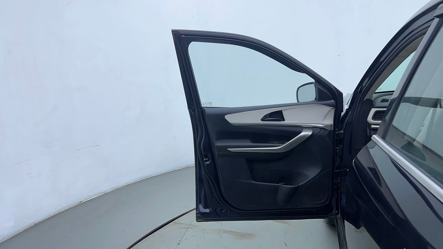 Used 2023 Mahindra XUV700 AX 3 Diesel MT 7 STR Diesel Manual interior LEFT FRONT DOOR OPEN VIEW