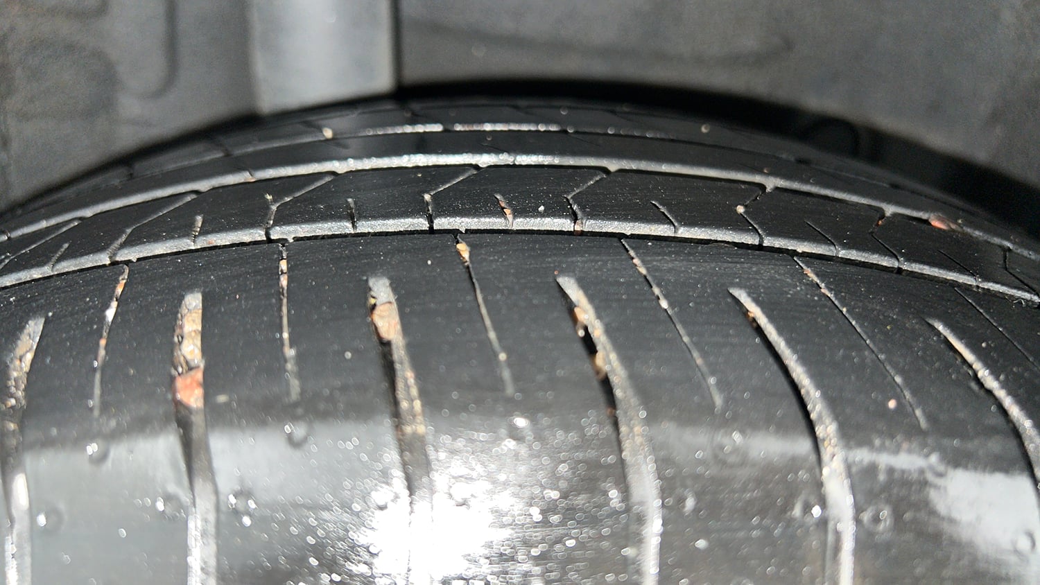 Used 2023 Hyundai Verna SX 1.5 Petrol MT Petrol Manual tyres RIGHT REAR TYRE TREAD VIEW