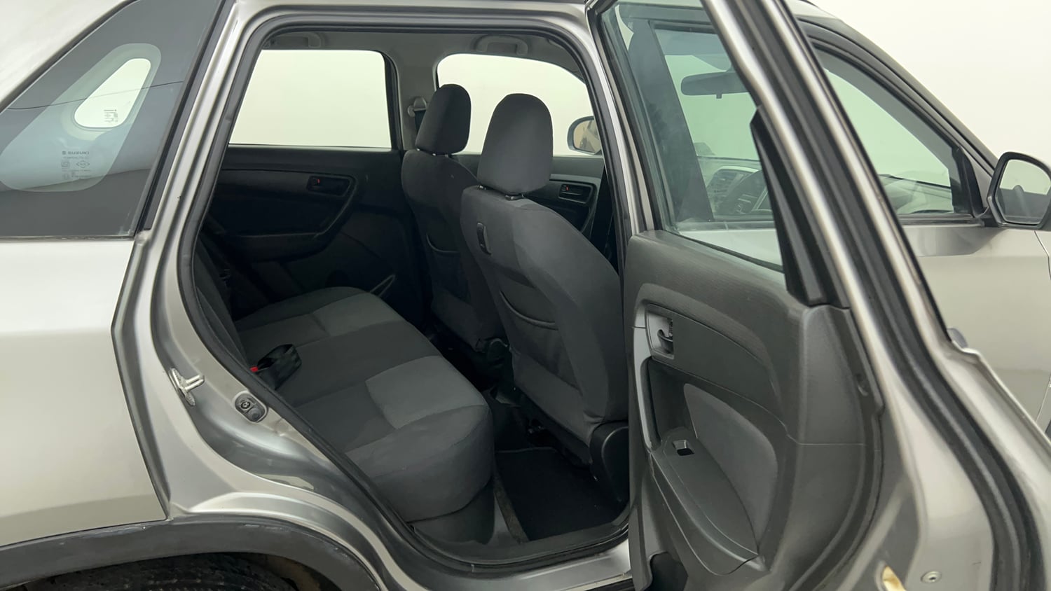 Used 2017 Maruti Suzuki Vitara Brezza [2016-2020] VDi Diesel Manual interior RIGHT SIDE REAR DOOR CABIN VIEW