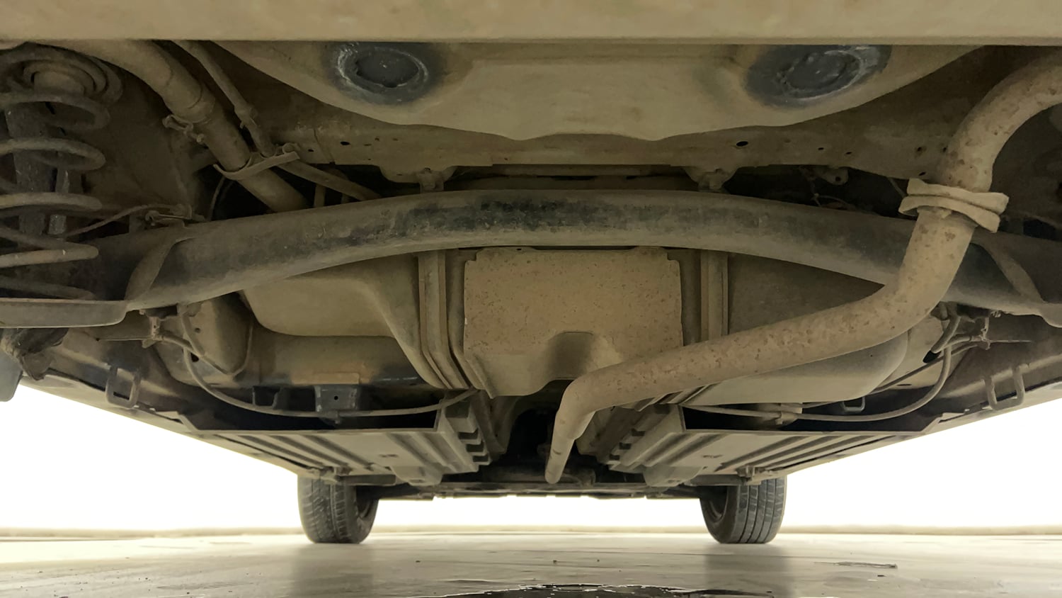Used 2017 Maruti Suzuki Vitara Brezza [2016-2020] VDi Diesel Manual extra REAR UNDERBODY VIEW (TAKEN FROM REAR)