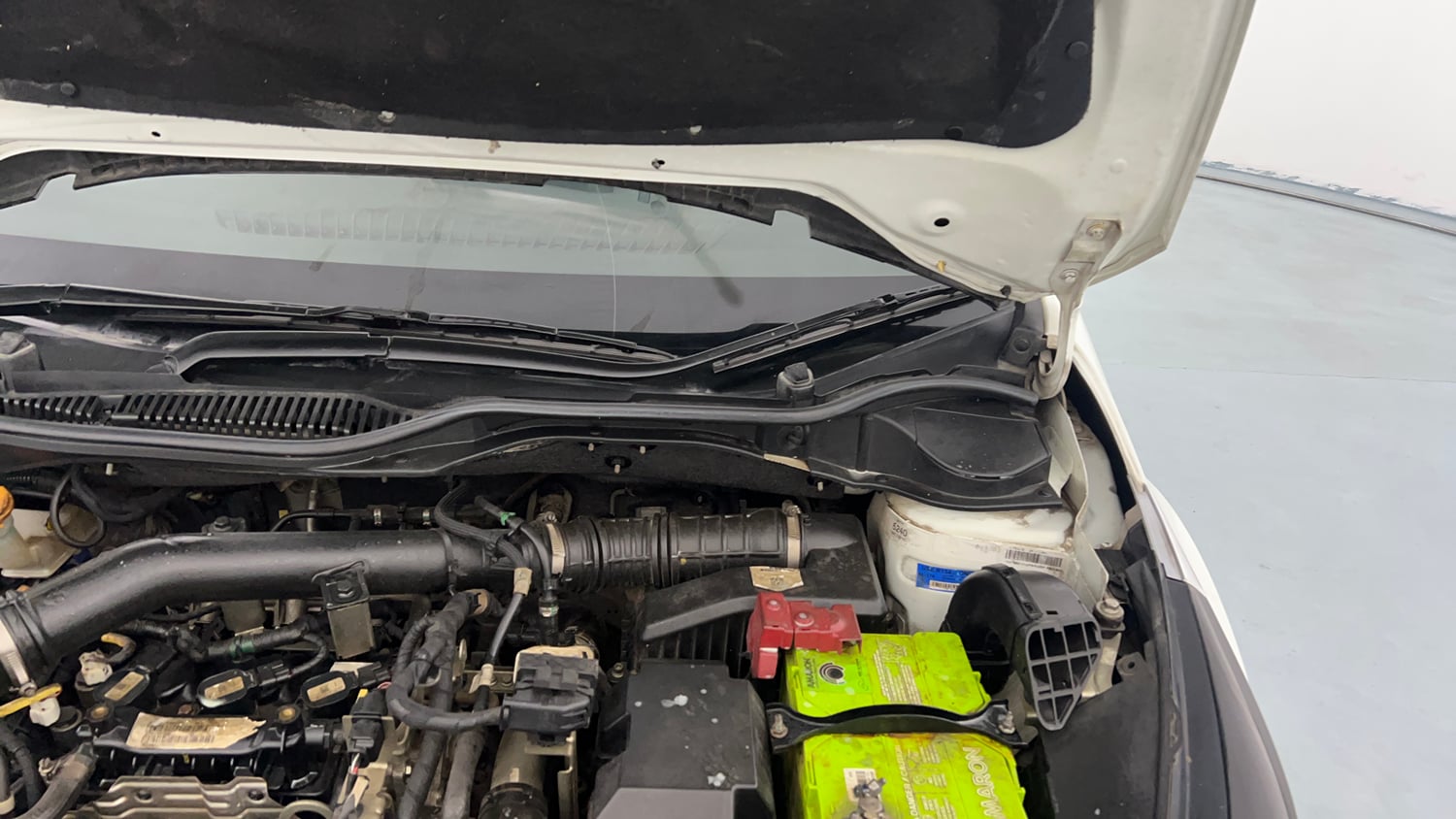Used 2021 Tata Altroz XZ Plus i-Turbo Petrol Petrol Manual engine ENGINE LEFT SIDE HINGE & APRON VIEW