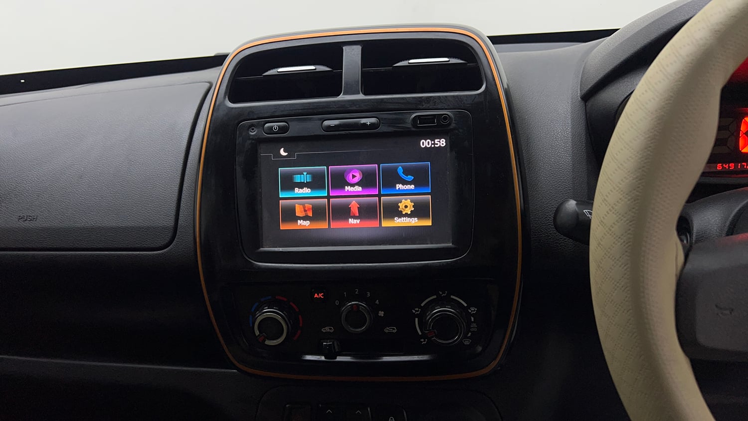 Used 2018 Renault Kwid CLIMBER 1.0 Petrol Manual top_features Integrated (in-dash) music system