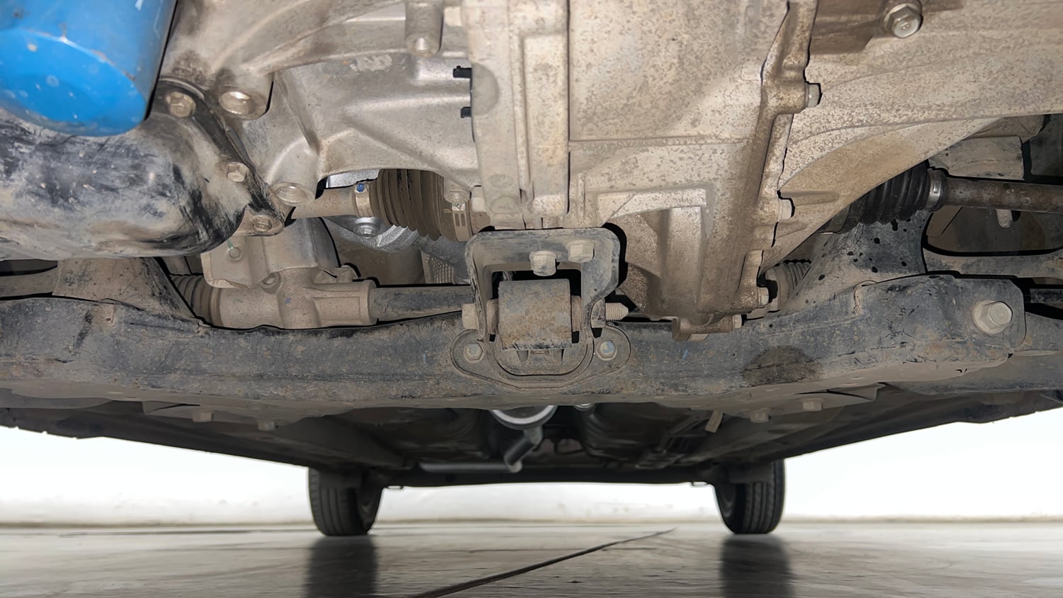Used 2023 Hyundai Grand i10 Nios Sportz 1.2 Kappa VTVT Petrol Manual extra FRONT LEFT UNDERBODY VIEW