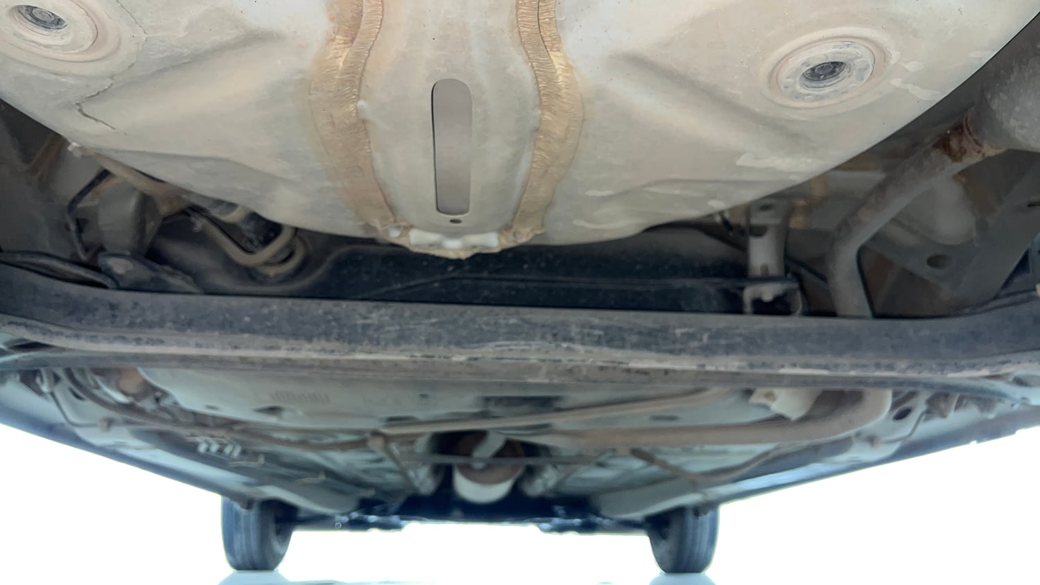 Used 2020 Maruti Suzuki Swift VXi Petrol Manual extra REAR UNDERBODY VIEW (TAKEN FROM REAR)