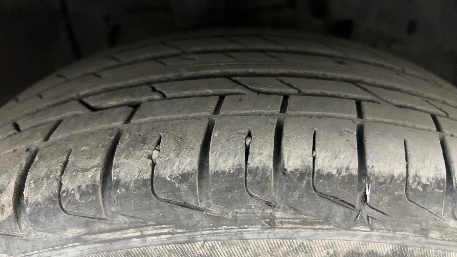 Used 2024 Tata Nexon Fearless S 1.5 Revotorq Diesel 6MT DT Diesel Manual tyres RIGHT FRONT TYRE TREAD VIEW