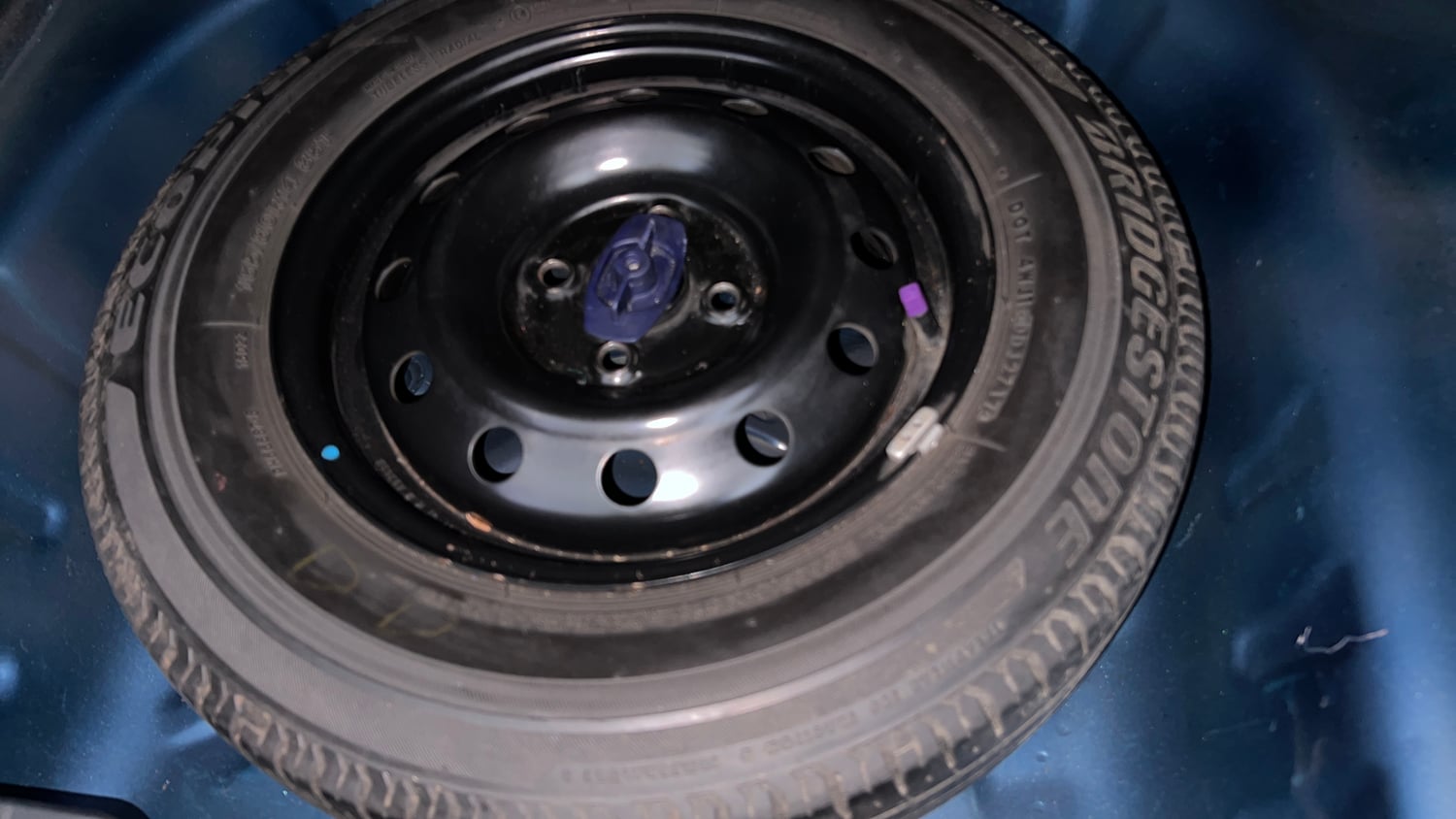 Used 2017 Maruti Suzuki Dzire VXi AMT Petrol Automatic tyres SPARE TYRE VIEW