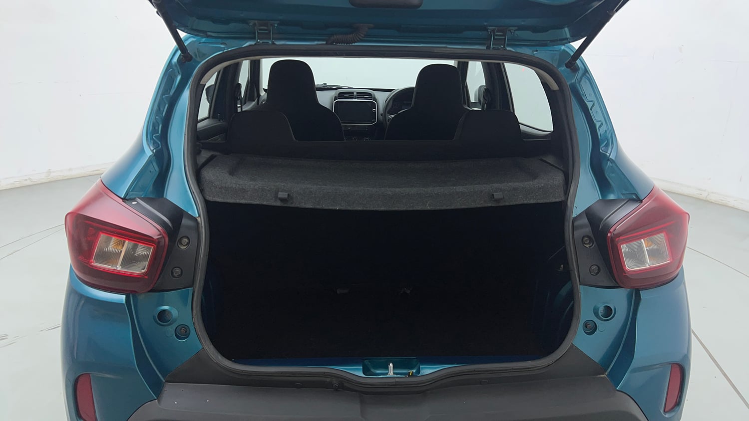 Used 2025 Renault Kwid CLIMBER 1.0 MT Petrol Manual interior DICKY INSIDE VIEW