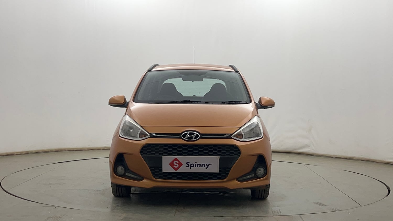 Used 2017 Hyundai Grand i10 Sportz (O) 1.2 Kappa VTVT Petrol Manual exterior FRONT VIEW