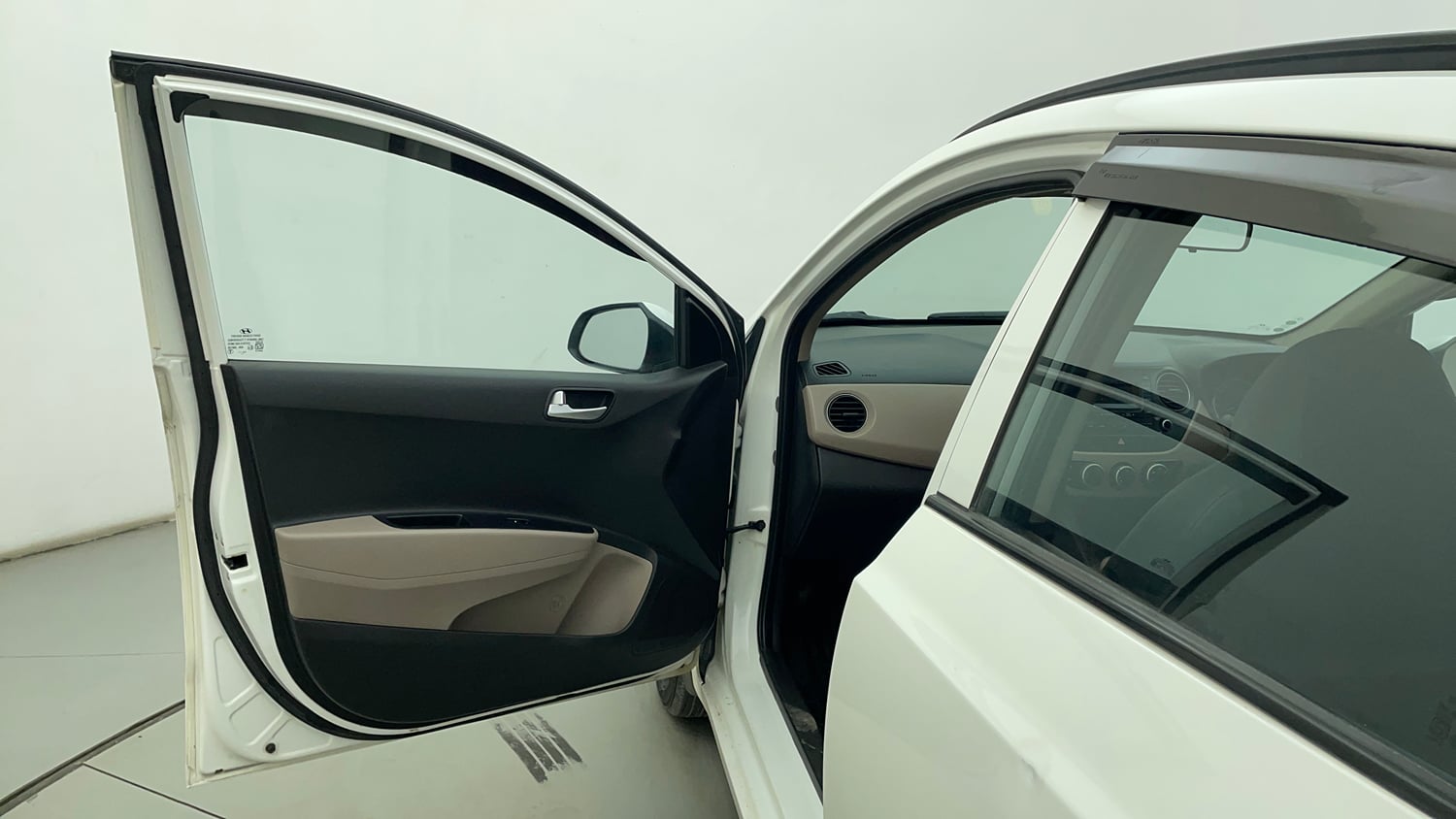 Used 2016 Hyundai Grand i10 Asta 1.2 Kappa VTVT Petrol Manual interior LEFT FRONT DOOR OPEN VIEW