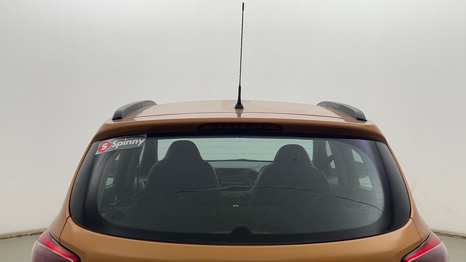 Used 2017 Hyundai Grand i10 Sportz (O) 1.2 Kappa VTVT Petrol Manual exterior BACK WINDSHIELD VIEW