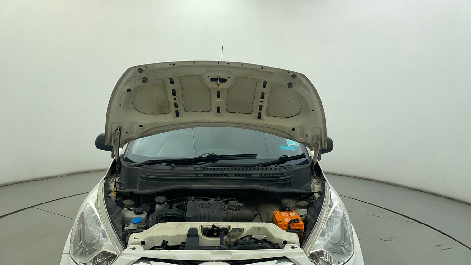 Used 2015 Hyundai Eon Magna + Petrol Manual engine ENGINE & BONNET OPEN FRONT VIEW