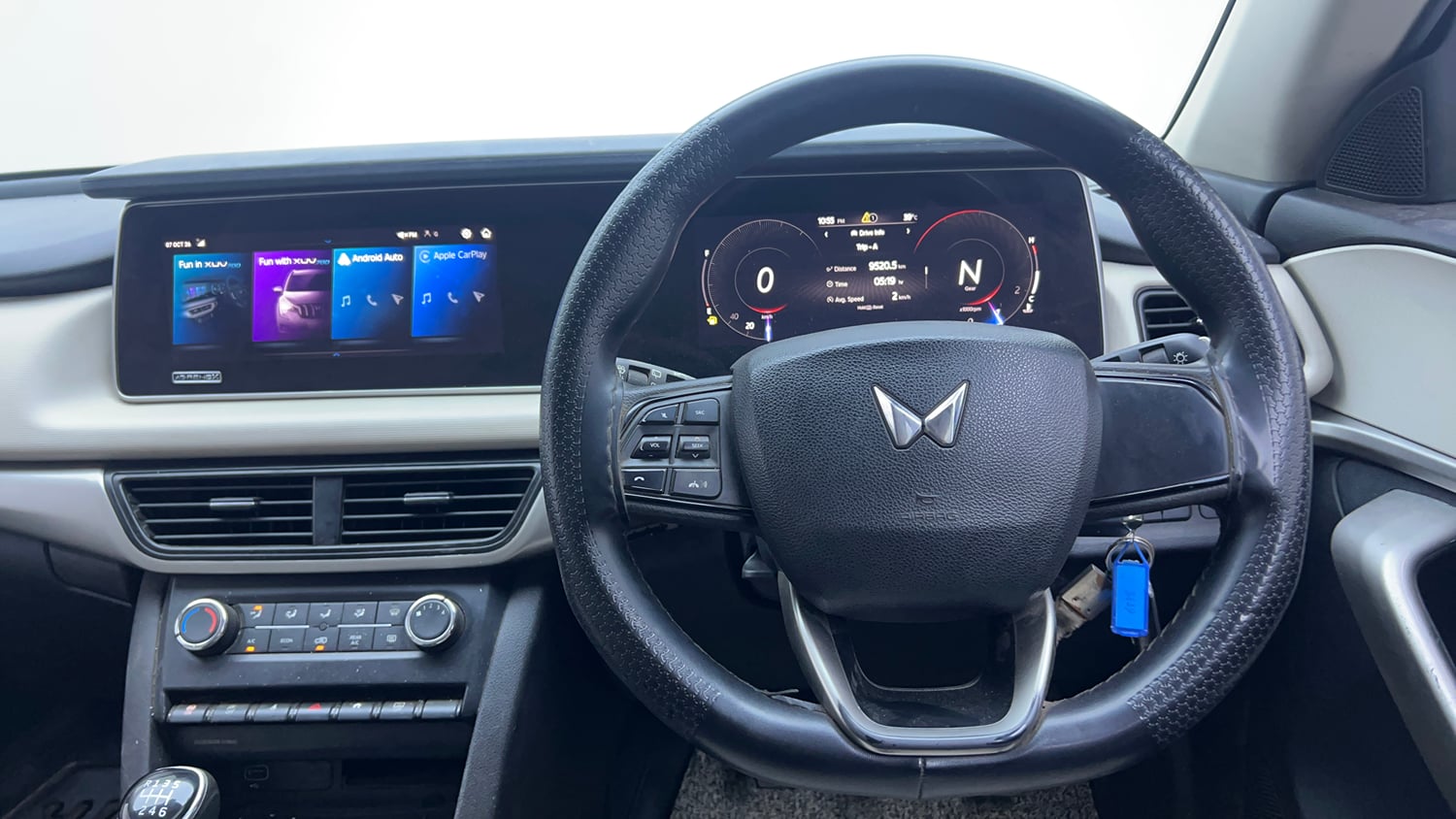 Used 2023 Mahindra XUV700 AX 3 Diesel MT 7 STR Diesel Manual interior STEERING VIEW