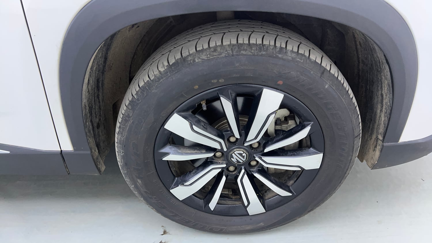 Used 2020 MG Motors Hector Sharp 2.0 Diesel Dual Tone Diesel Manual tyres RIGHT FRONT TYRE RIM VIEW