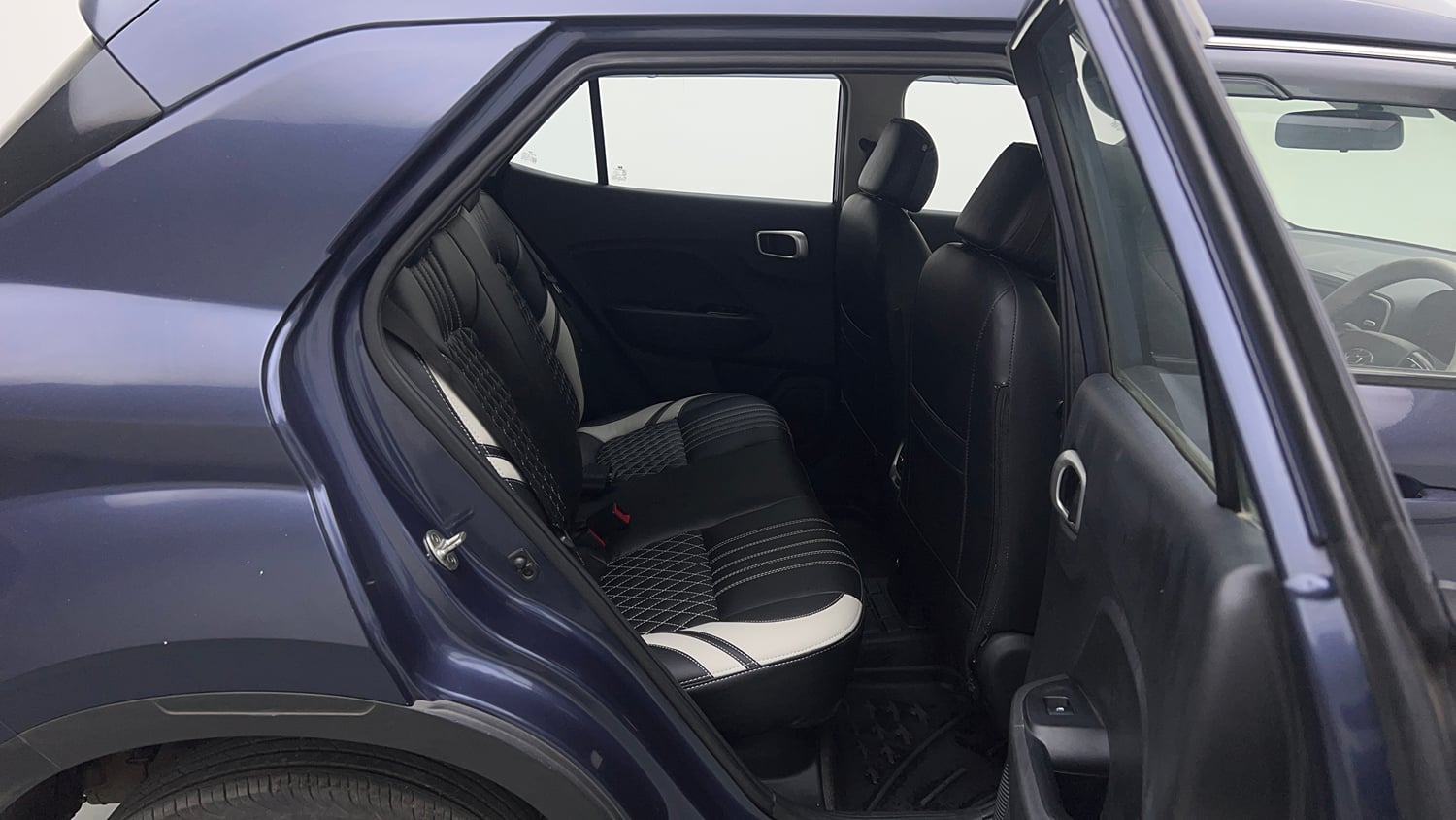 Used 2019 hyundai Venue S 1.0 AT Turbo Petrol Petrol Automatic interior RIGHT SIDE REAR DOOR CABIN VIEW