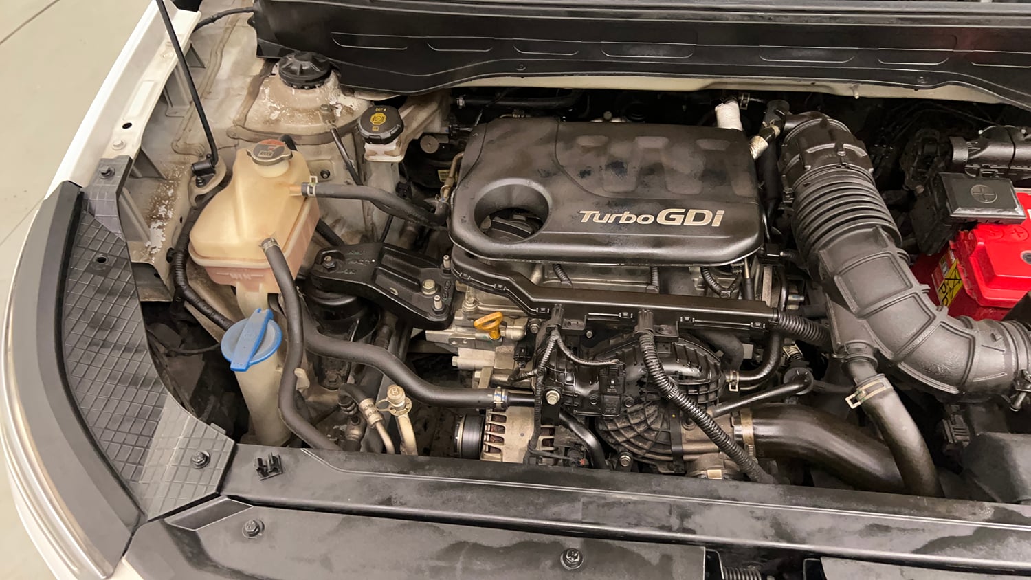 Used 2021 Hyundai Venue SX 1.0 Turbo Petrol Manual engine ENGINE RIGHT SIDE VIEW