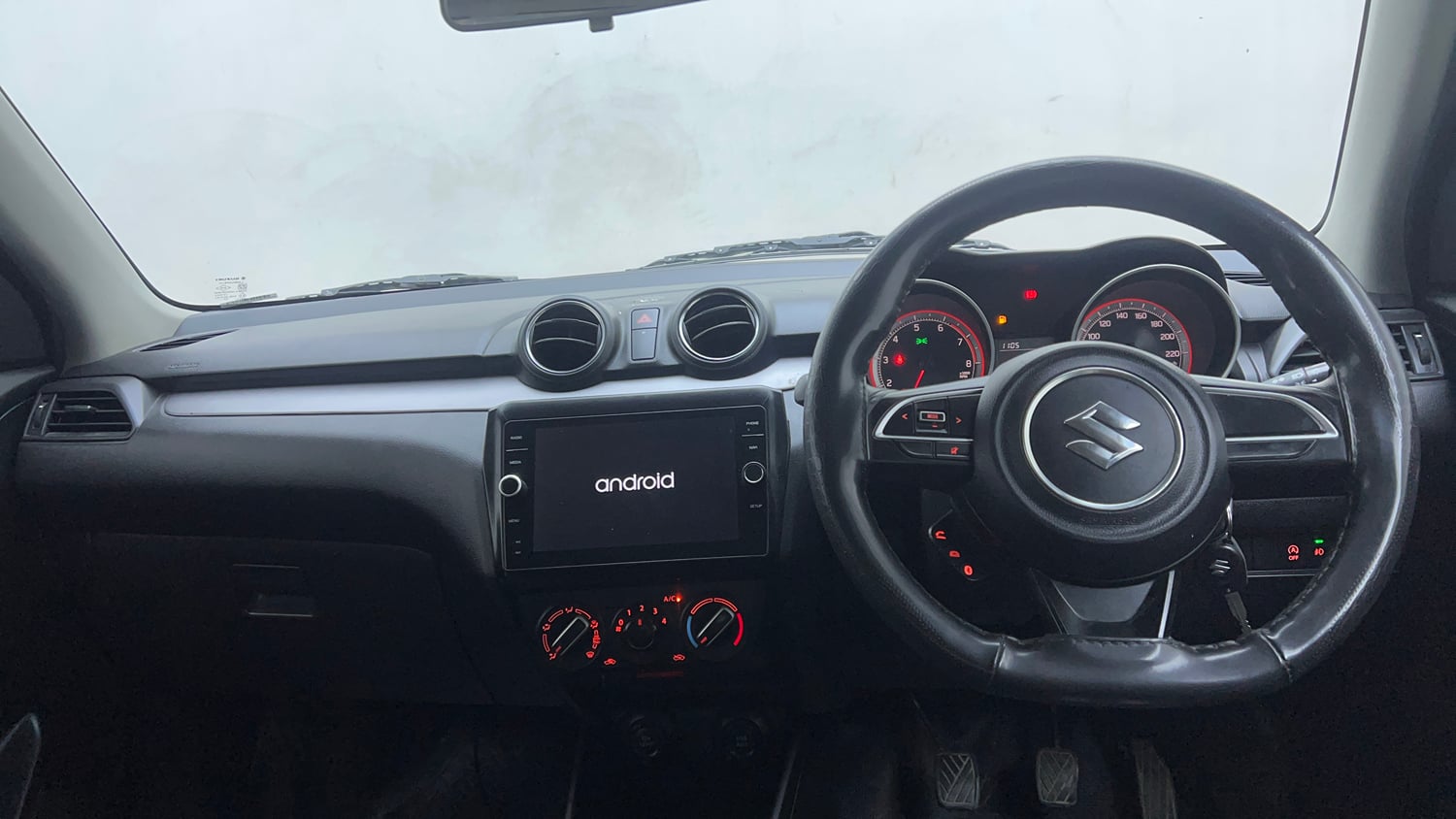 Used 2022 Maruti Suzuki Swift VXi Petrol Manual interior DASHBOARD VIEW