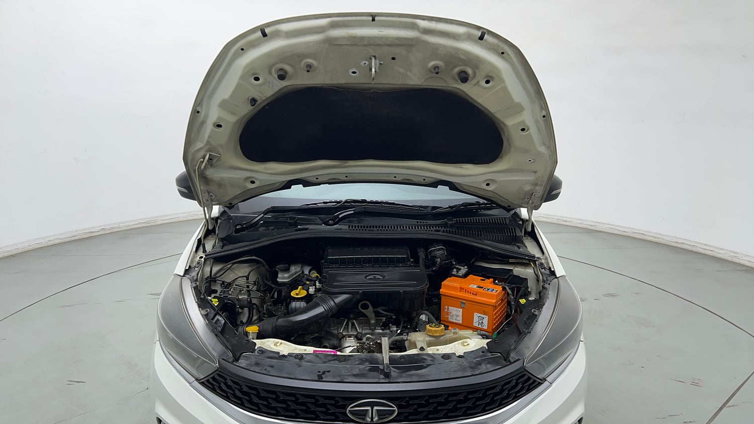 Used 2020 Tata Tiago XZA Plus Petrol Automatic engine ENGINE & BONNET OPEN FRONT VIEW