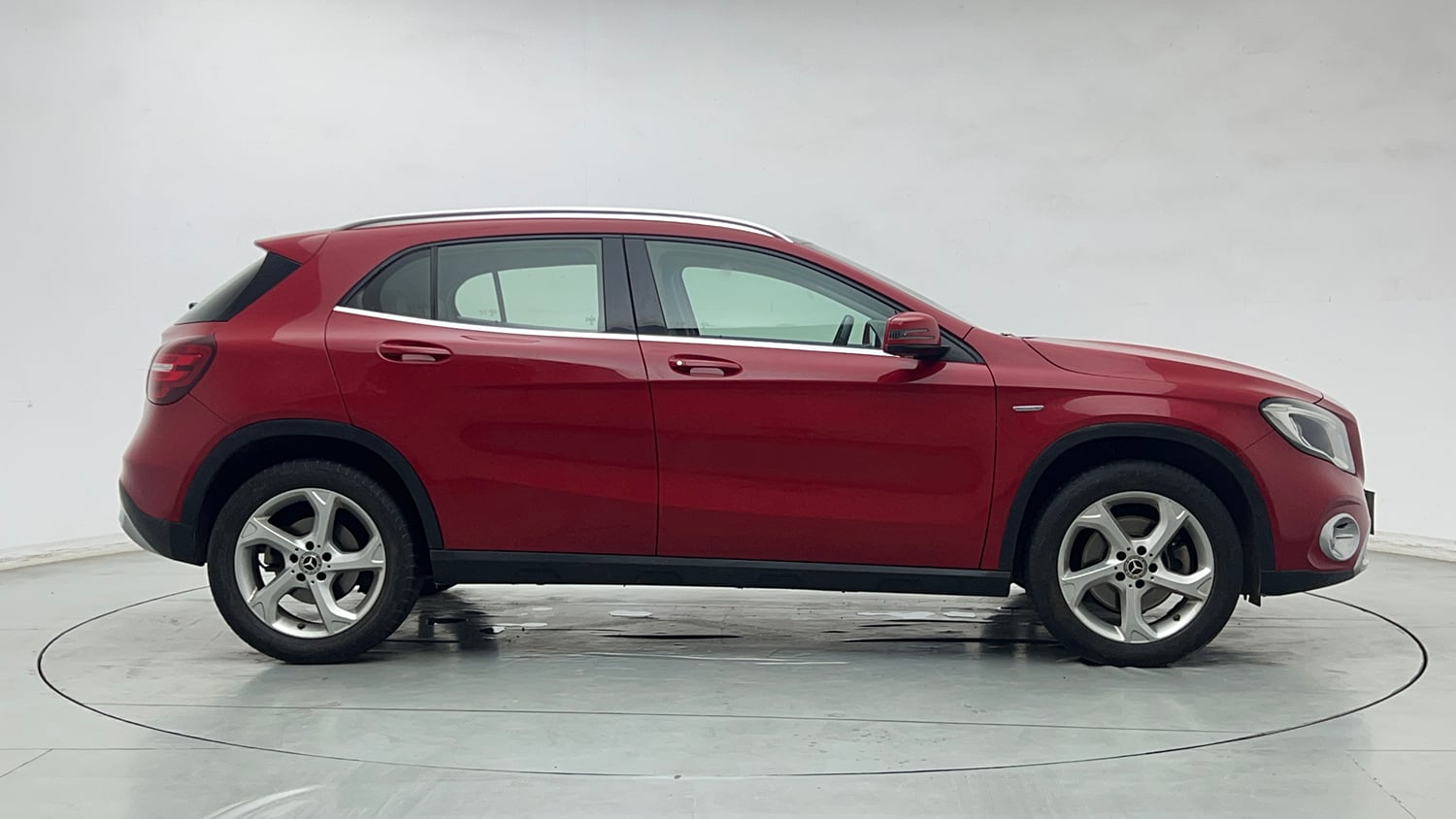 Used 2019 Mercedes-Benz GLA 200 Urban Edition Petrol Automatic exterior RIGHT SIDE VIEW