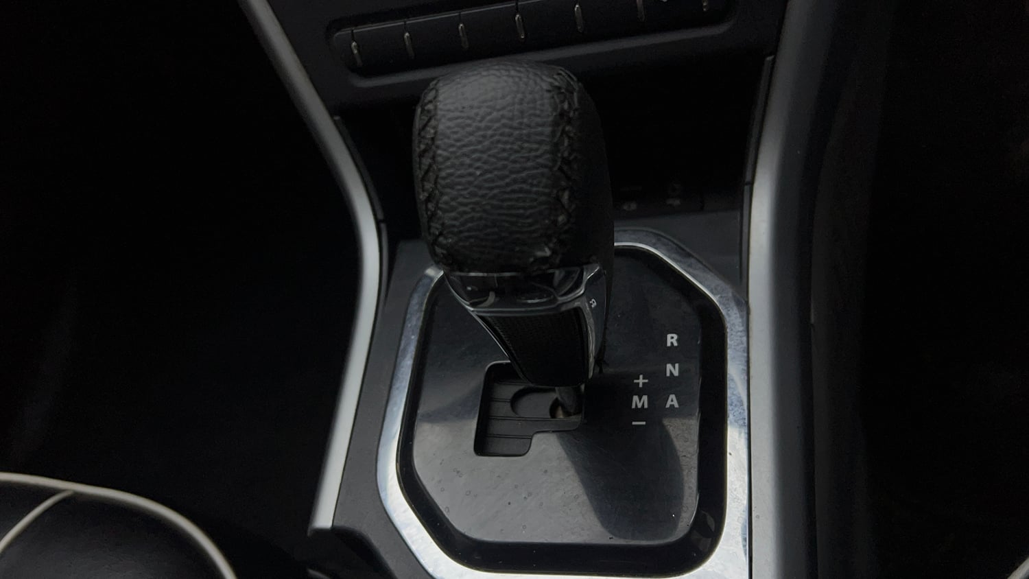 Used 2019 Tata Nexon XMA Petrol Petrol Automatic interior GEAR  KNOB VIEW
