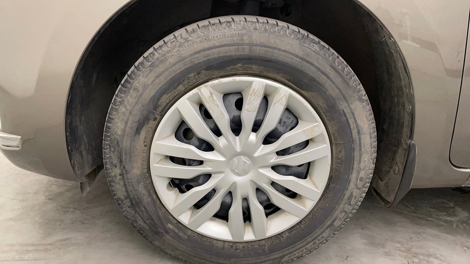 Used 2019 Maruti Suzuki Dzire VXi Petrol Manual tyres LEFT FRONT TYRE RIM VIEW