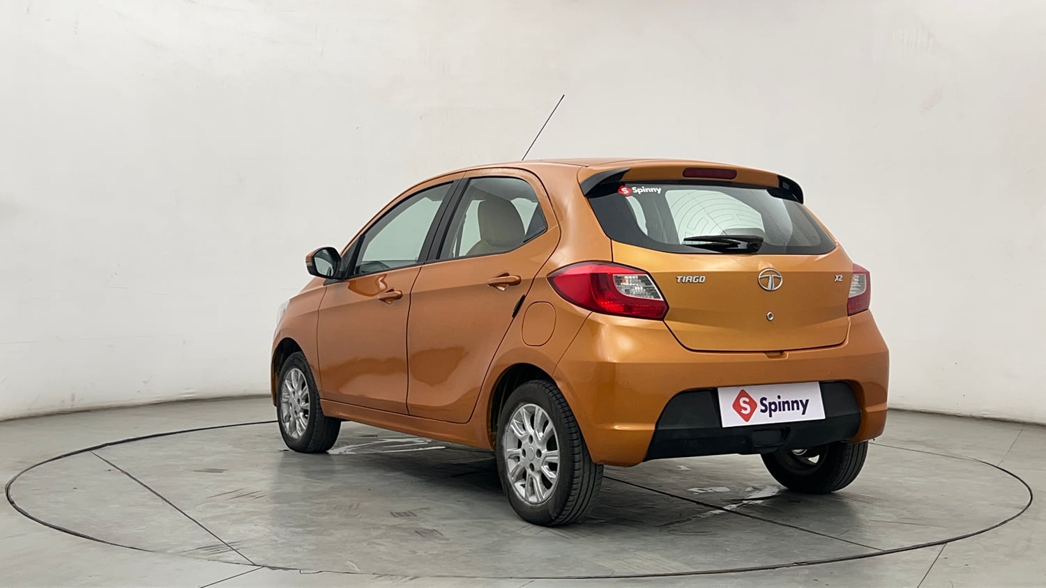 Used 2016 Tata Tiago Revotron XZ Petrol Manual exterior LEFT REAR CORNER VIEW